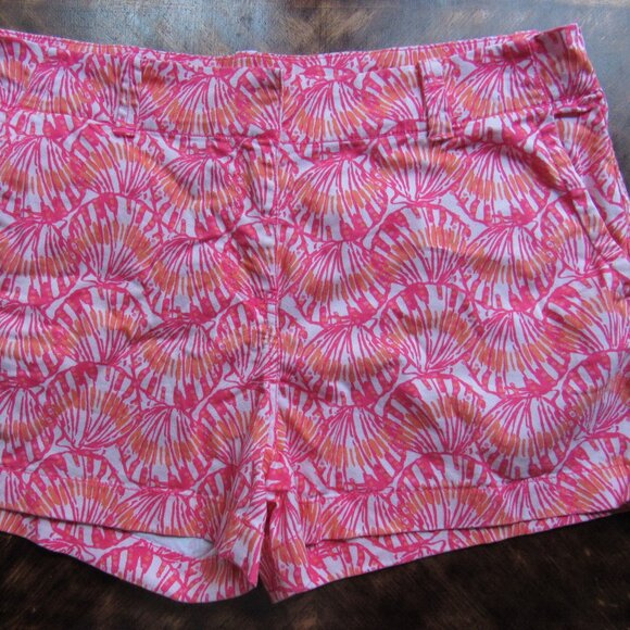 NAUTICAL BEACH SCALLOP SHELL SHORTS-BRIGHT PINK & ORANGE-STRETCH-MINT COND - Picture 2 of 8